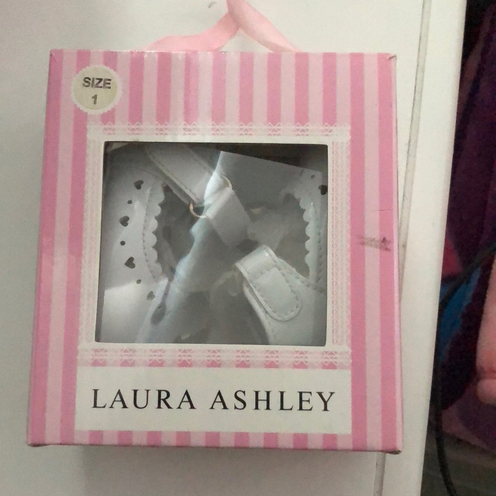 Laura Ashley size 1 shoes